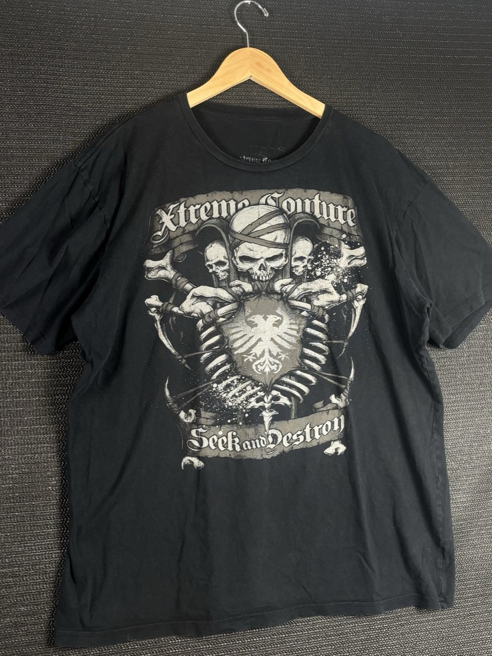 Xtreme couture big John McCarthy Y2K graphic Black shirt